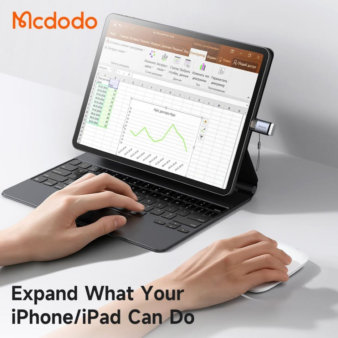 عکس تبدیل OTG لایتنینگ به USB-A مک دودو مدل Mcdodo OT-739 Mcdodo OT-739 OTG USB-A to Lightning Transfer adapter اتصال به مک بوک