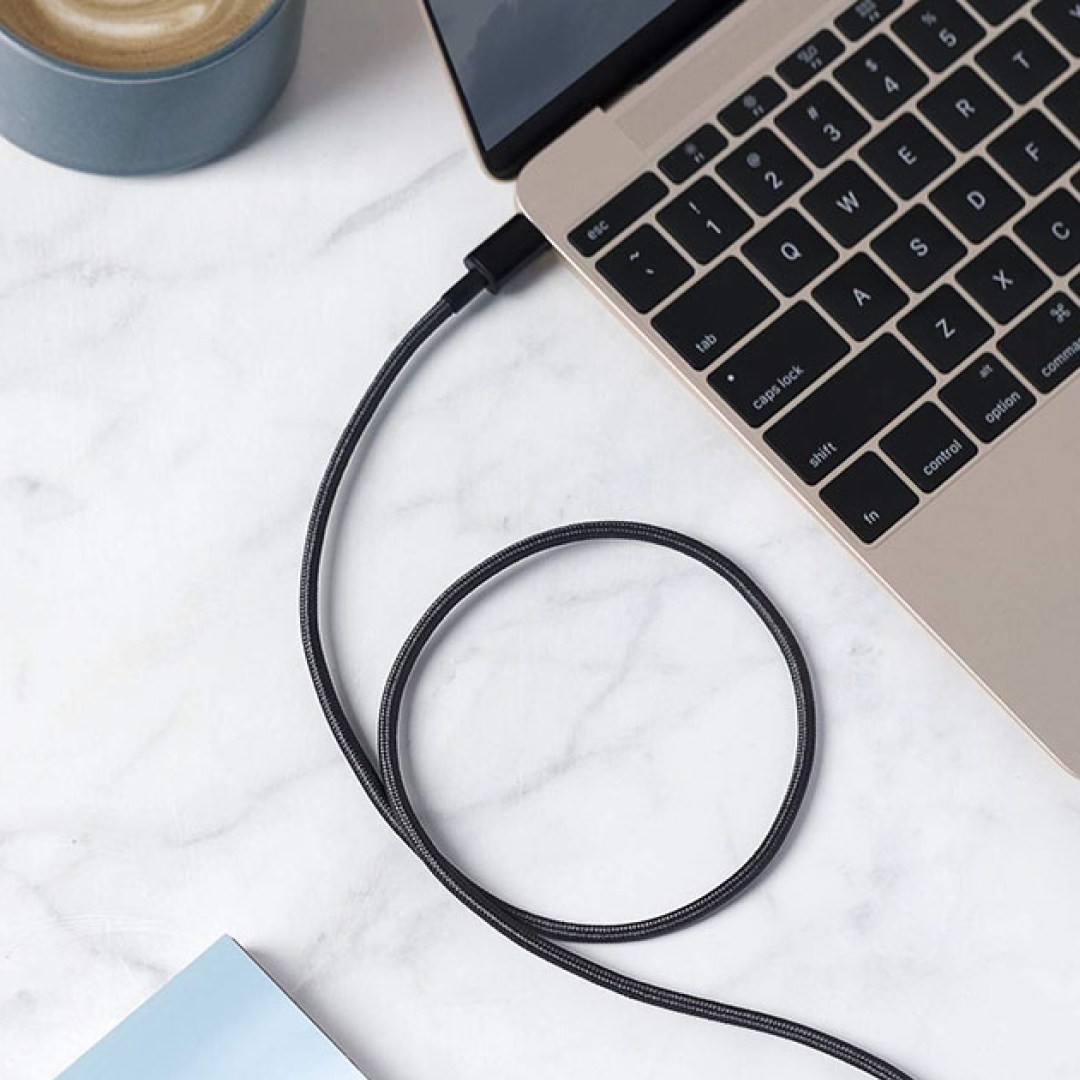 اتصال به لپ تاپ کابل شارژ سریع USB به تایپ سی انکر مدل Anker 322