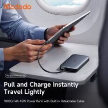 پاوربانک 35 وات مک دودو مدل MC-0730 ظرفیت 10000mAh با کابل متصل