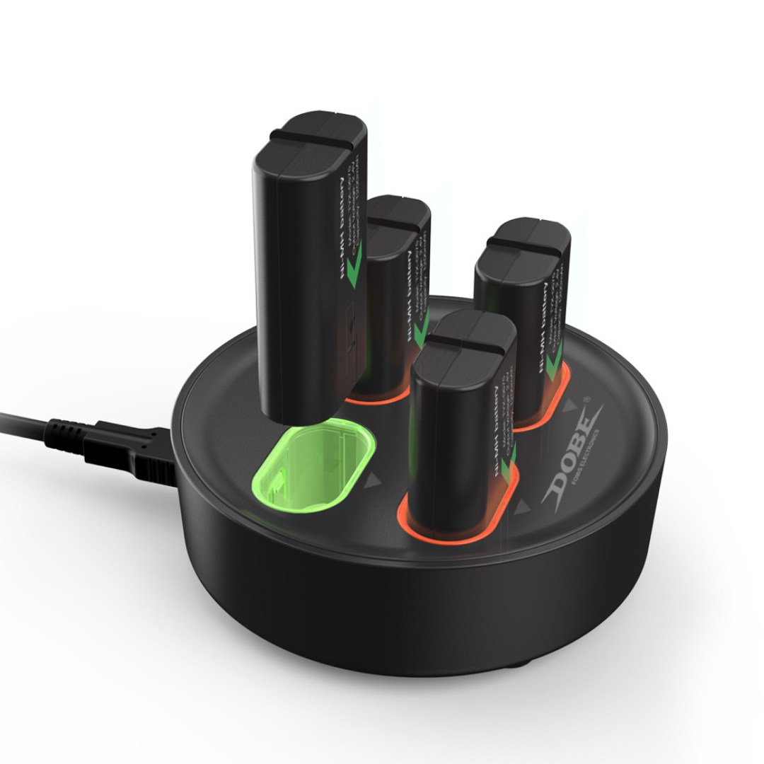 عکس پایه شارژ و ۴ باتری دسته ایکس باکس Dobe مدل TYX-0645S مناسب Xbox One و Series X/S پایه شارژ و ۴ باتری دسته ایکس باکس Dobe مدل TYX-0645S مناسب Xbox One و Series X/S