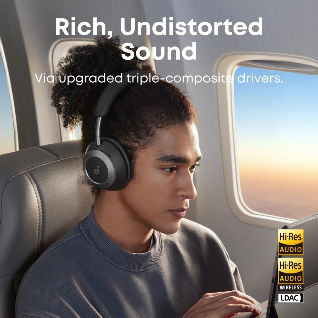 عکس هدفون بلوتوثی انکر مدل Soundcore Space One Pro هدفون بلوتوثی انکر مدل Soundcore Space One Pro | در هواپیما