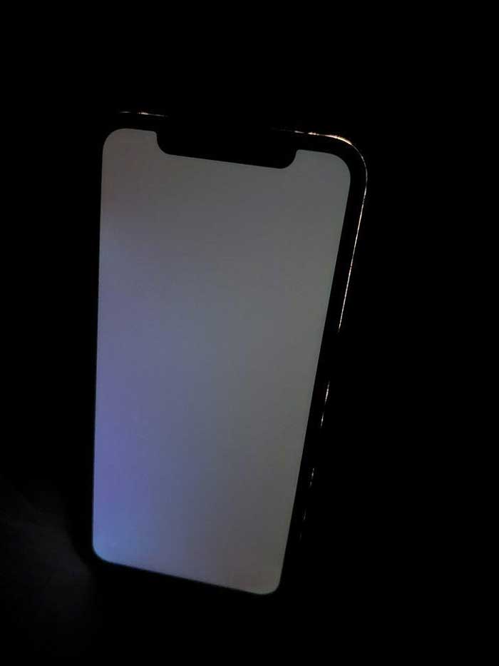 نورزدگی لبه پس از نصب LCD گوشی